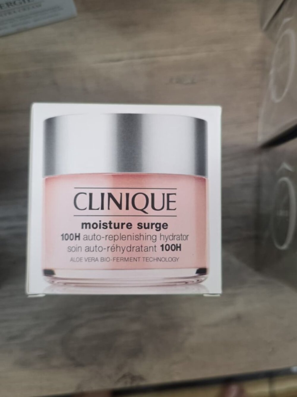 Clinique Moisture Surge 100H Auto-Replenishing Hydrator Aloe Vera Bio-Ferment 50